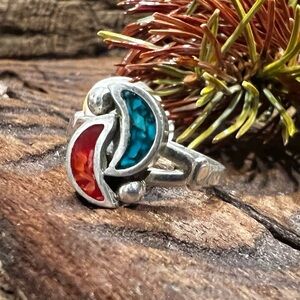 NOS Navajo Zuni Moons Jin Crushed Blue Turquoise Red Coral Bell Trading Silver 8